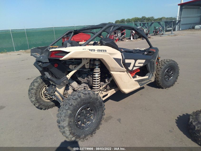 2022 CAN-AM MAVERICK X3 X DS TURBO RR 3JBVDAV41NE000327