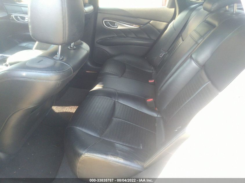 2015 INFINITI Q70 JN1BY1AR8FM562690