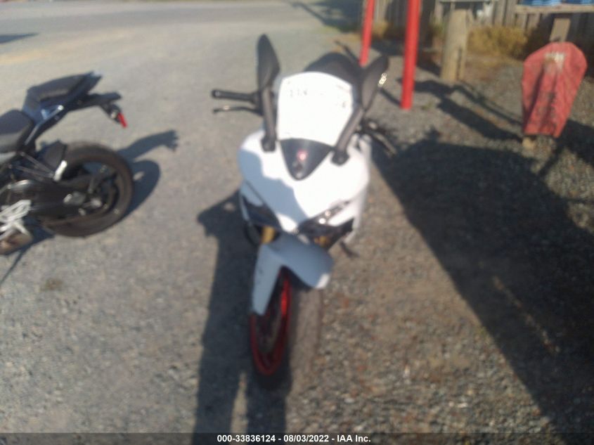 2018 DUCATI SUPERSPORT ZDMVABDS0JB005235