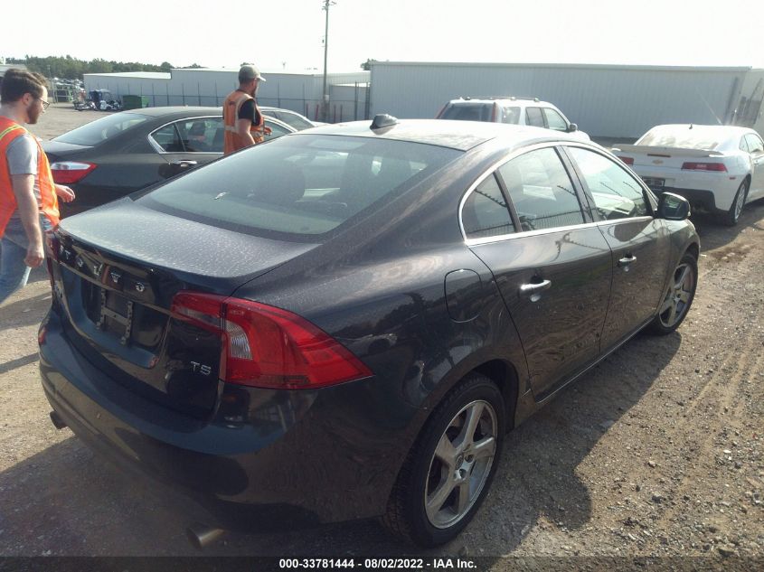2013 VOLVO S60 T5 YV1612FSXD2176036