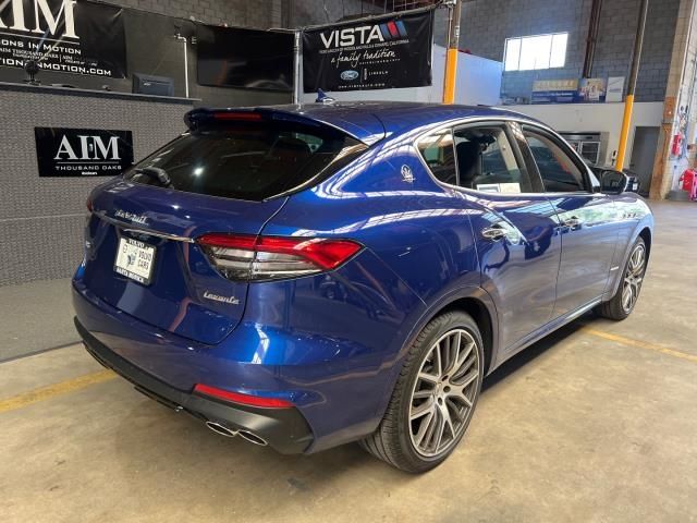 2021 MASERATI LEVANTE S GRANSPORT ZN661YUS9MX376709