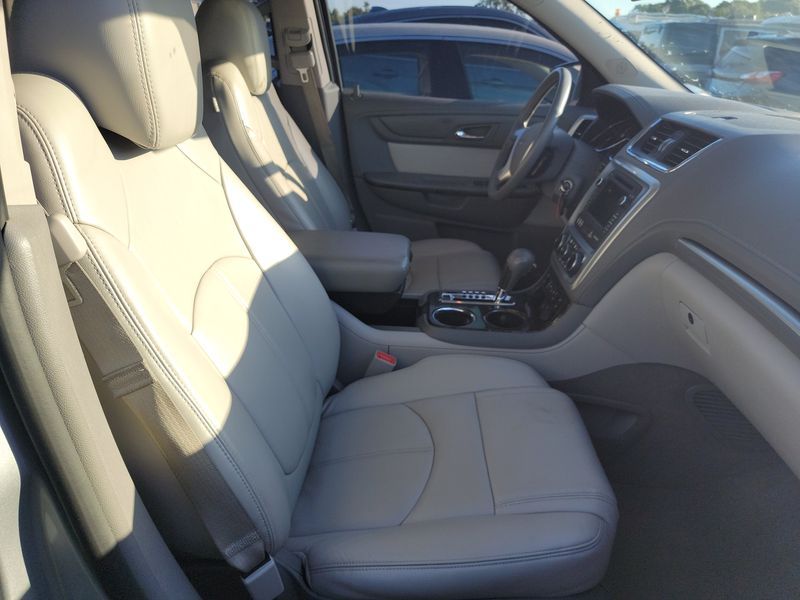 2017 GMC ACADIA LIMITED LIMITED 1GKKRSKD5HJ266067
