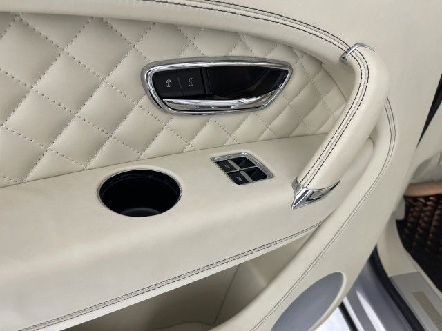 2017 BENTLEY BENTAYGA W12 SJAAC2ZV2HC012572