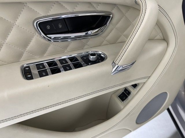 2017 BENTLEY BENTAYGA W12 SJAAC2ZV2HC012572