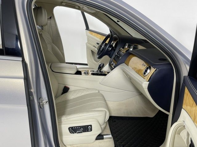 2017 BENTLEY BENTAYGA W12 SJAAC2ZV2HC012572