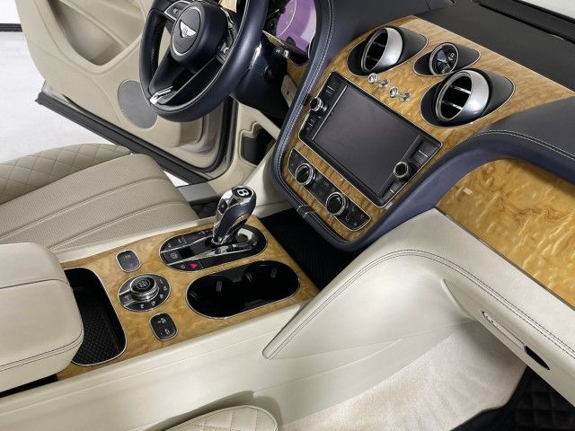 2017 BENTLEY BENTAYGA W12 SJAAC2ZV2HC012572