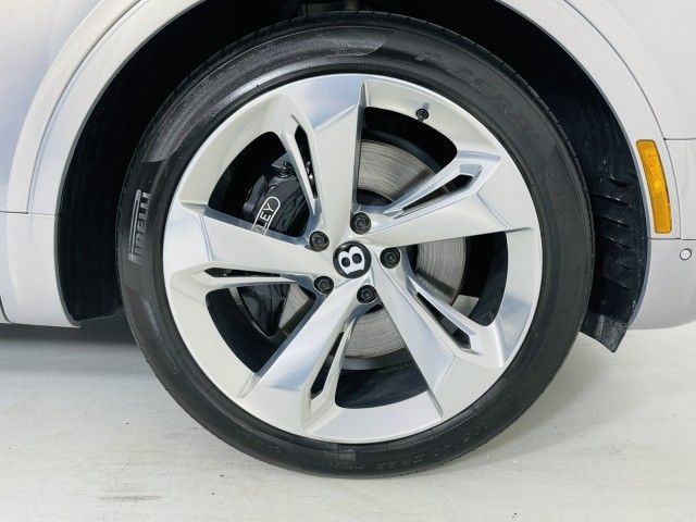 2017 BENTLEY BENTAYGA W12 SJAAC2ZV2HC012572