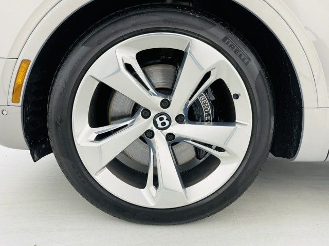 2017 BENTLEY BENTAYGA W12 SJAAC2ZV2HC012572
