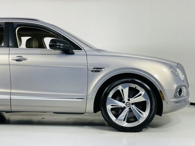 2017 BENTLEY BENTAYGA W12 SJAAC2ZV2HC012572