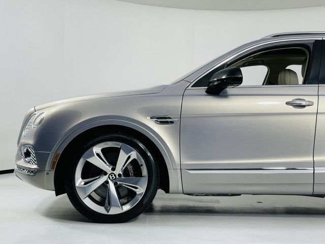 2017 BENTLEY BENTAYGA W12 SJAAC2ZV2HC012572