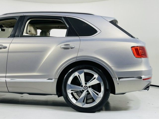 2017 BENTLEY BENTAYGA W12 SJAAC2ZV2HC012572