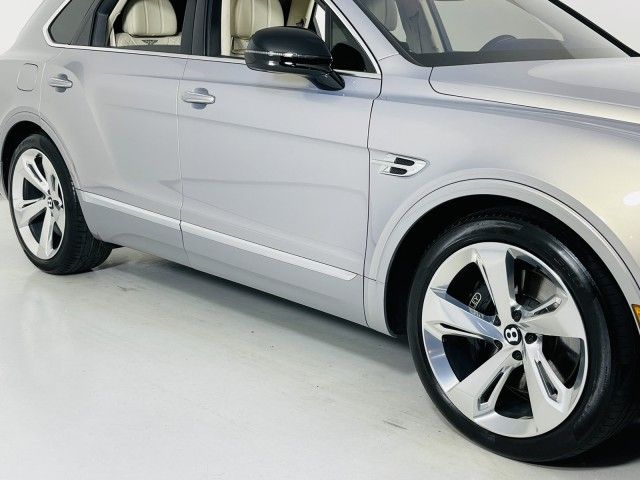 2017 BENTLEY BENTAYGA W12 SJAAC2ZV2HC012572