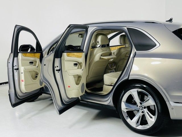 2017 BENTLEY BENTAYGA W12 SJAAC2ZV2HC012572