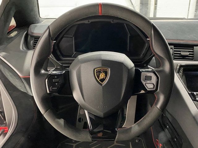 2016 LAMBORGHINI AVENTADOR LP 750-4 SUPERVELOCE ZHWUF3ZD3GLA04375