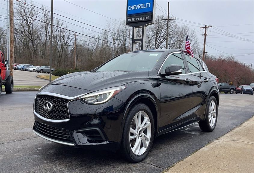 2018 INFINITI QX30 LUXURY SJKCH5CP5JA058612