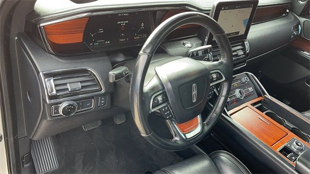 2018 LINCOLN NAVIGATOR SELECT 5LMJJ2JT0JEL07560