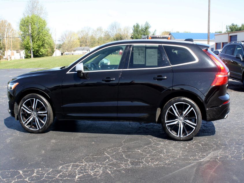 2018 VOLVO XC60 R-DESIGN YV4102RM2J1008762