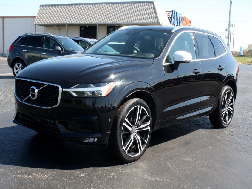 2018 VOLVO XC60 R-DESIGN YV4102RM2J1008762