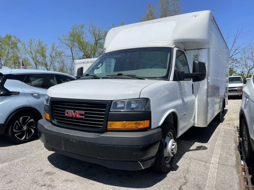 2019 GMC SAVANA COMMERCIAL CUTAWAY 7GZ37TCG9KN008416
