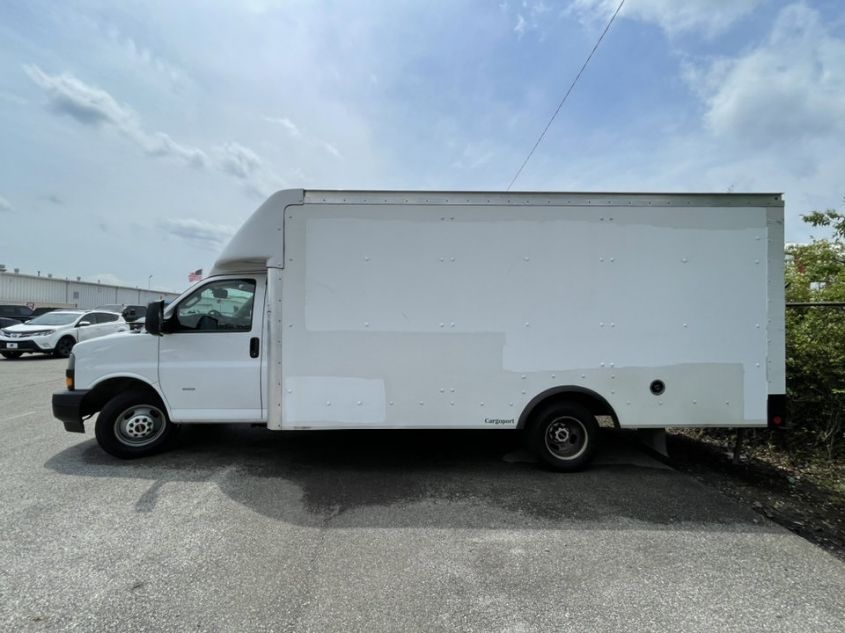 2018 GMC SAVANA COMMERCIAL CUTAWAY 1GD37SCG2J1333854