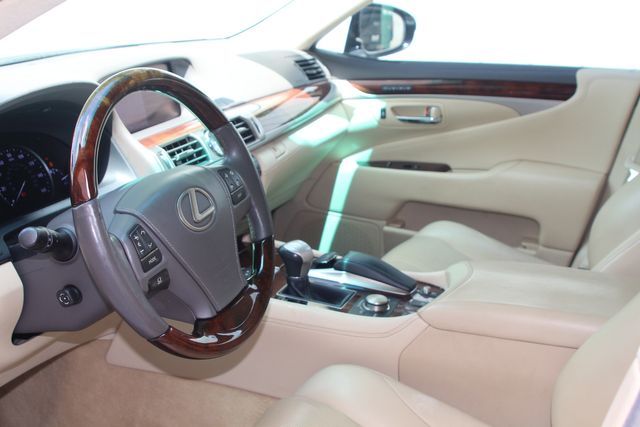 2014 LEXUS LS 460 L JTHGL5EFXE5052521