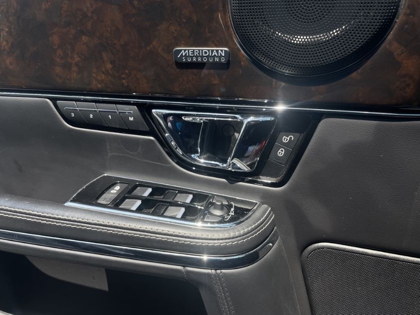 2019 JAGUAR XJ XJL PORTFOLIO SAJXJ2GDXK8W17833