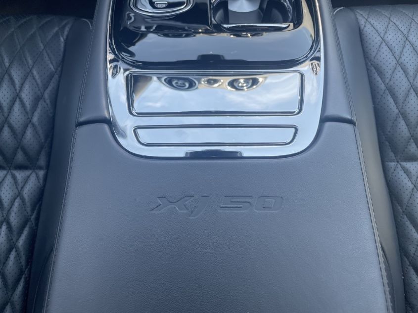 2019 JAGUAR XJ XJL PORTFOLIO SAJXJ2GDXK8W17833