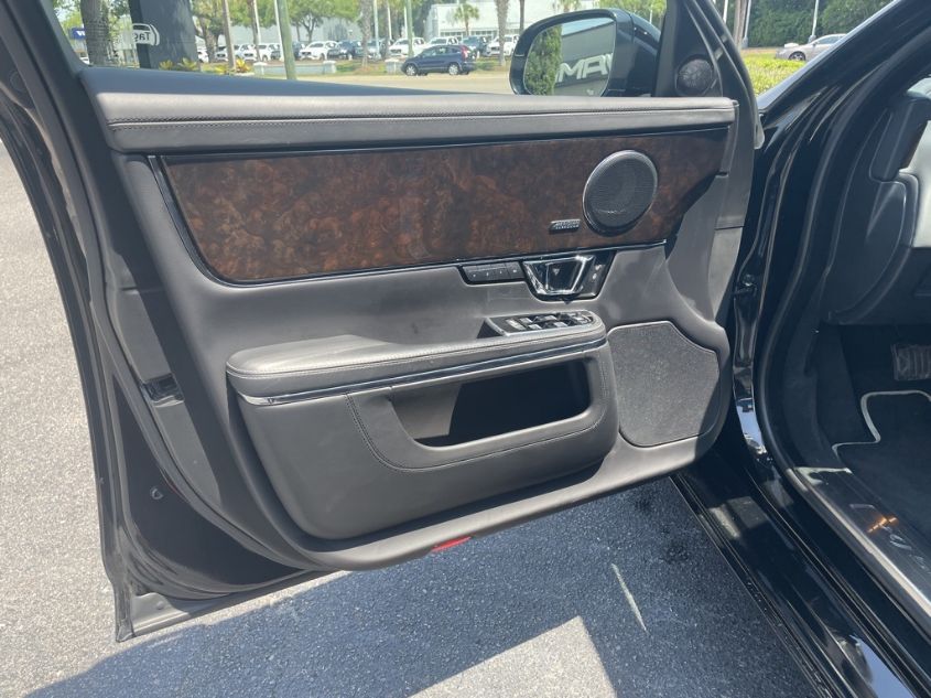2019 JAGUAR XJ XJL PORTFOLIO SAJXJ2GDXK8W17833