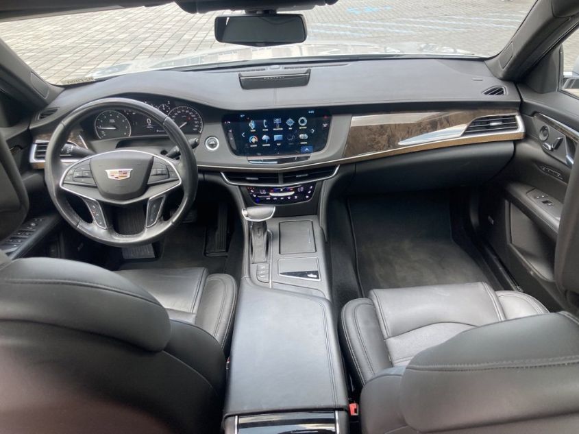2018 CADILLAC CT6 SEDAN LUXURY AWD 1G6KD5RS8JU101928