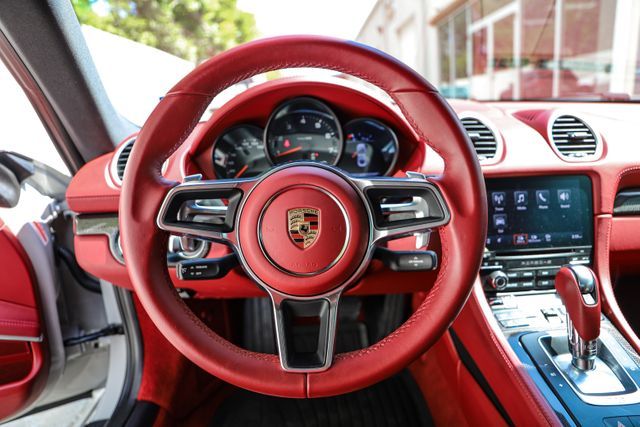 2019 PORSCHE 718 CAYMAN WP0AA2A83KS261387