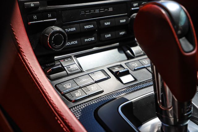 2019 PORSCHE 718 CAYMAN WP0AA2A83KS261387