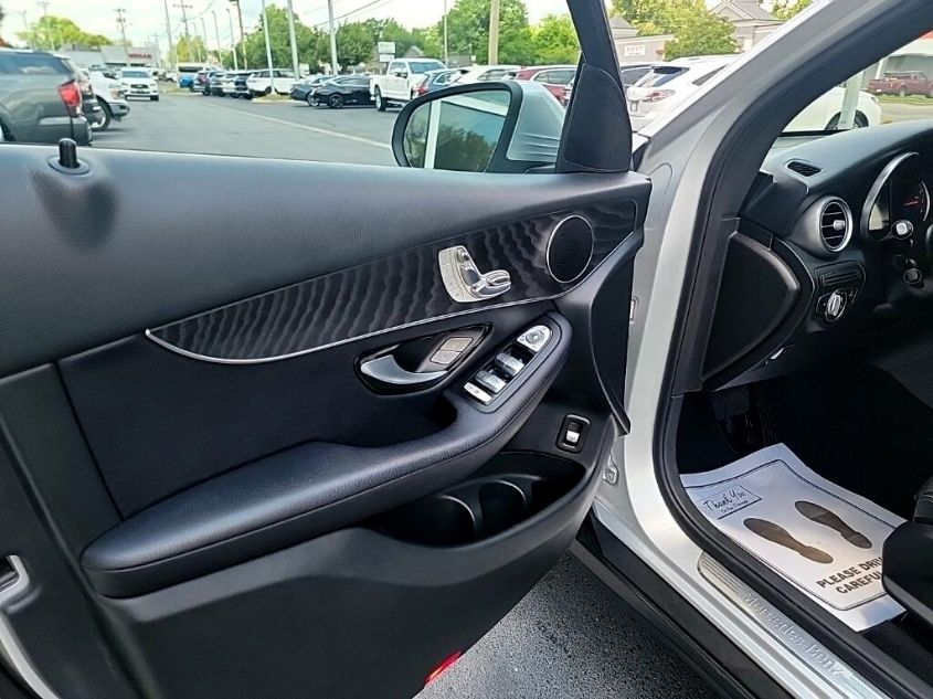 2018 MERCEDES-BENZ GLC GLC 300 WDC0G4JB1JV039584
