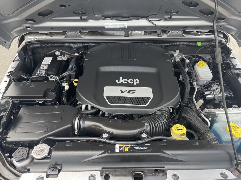 2018 JEEP WRANGLER JK UNLIMITED SPORT S 1C4BJWDG4JL810988
