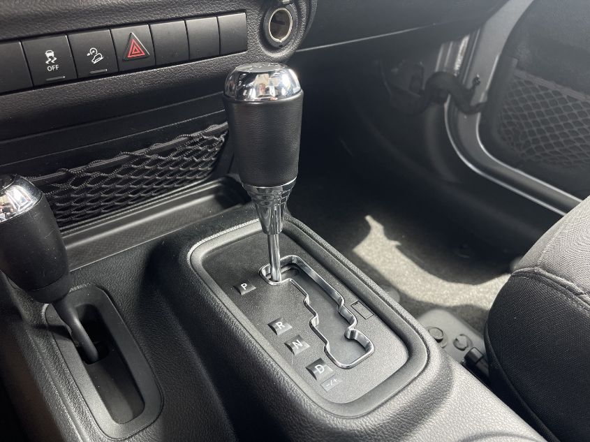 2018 JEEP WRANGLER JK UNLIMITED SPORT S 1C4BJWDG4JL810988