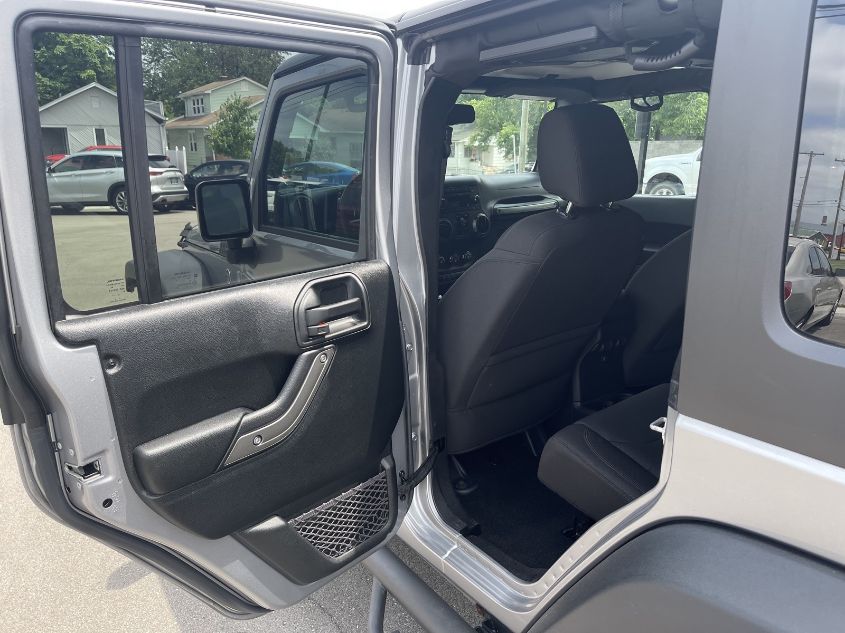 2018 JEEP WRANGLER JK UNLIMITED SPORT S 1C4BJWDG4JL810988
