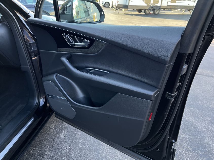 2019 AUDI Q7 PREMIUM PLUS WA1LAAF70KD000929