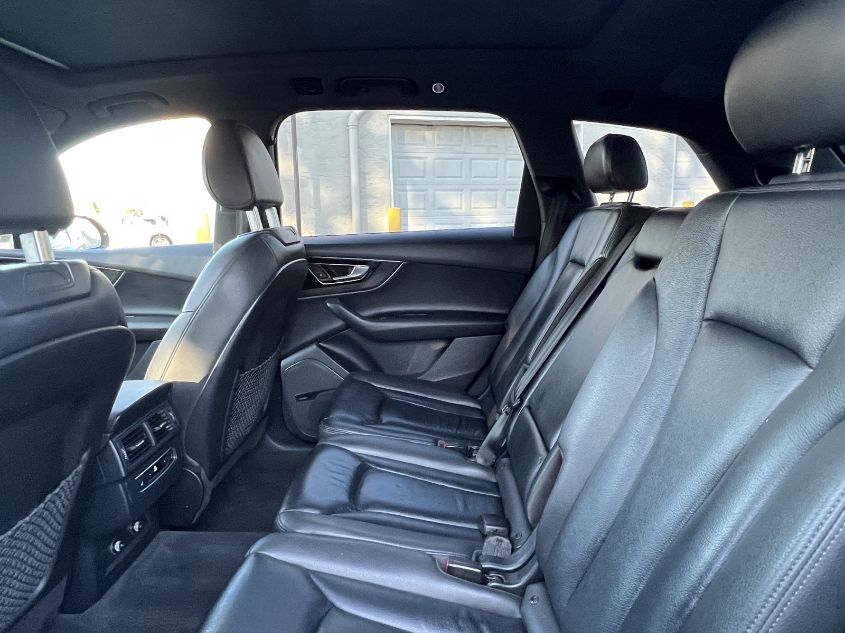 2019 AUDI Q7 PREMIUM PLUS WA1LAAF70KD000929