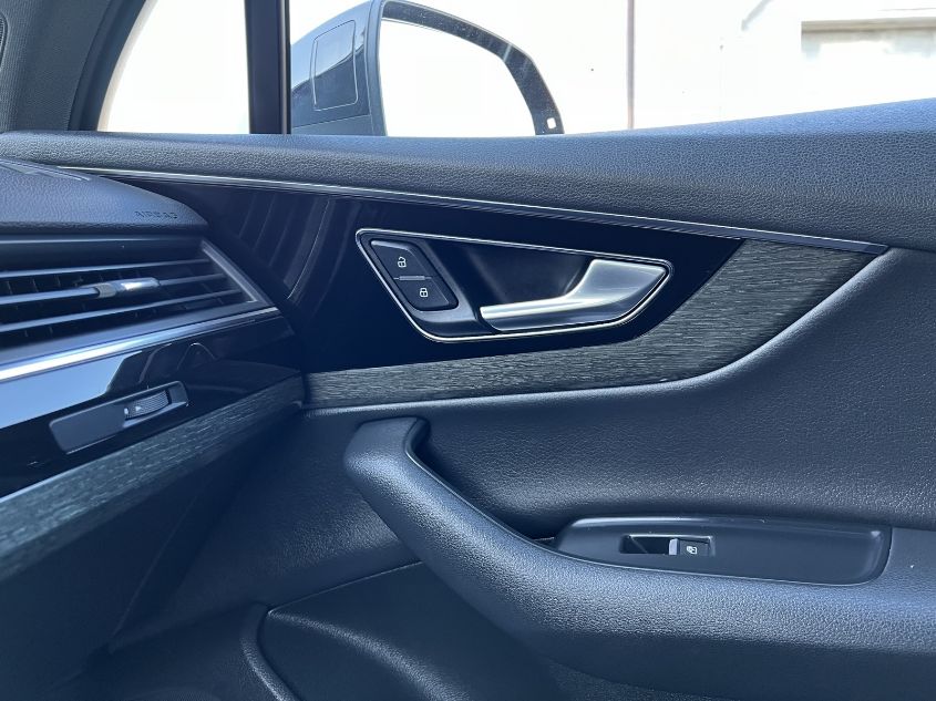 2019 AUDI Q7 PREMIUM PLUS WA1LAAF70KD000929