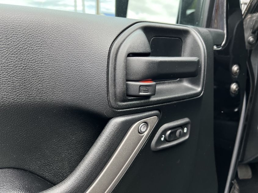 2018 JEEP WRANGLER JK UNLIMITED SPORT S 1C4BJWDG2JL874043
