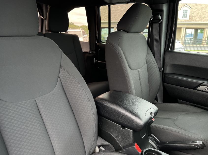 2018 JEEP WRANGLER JK UNLIMITED SPORT S 1C4BJWDG2JL874043
