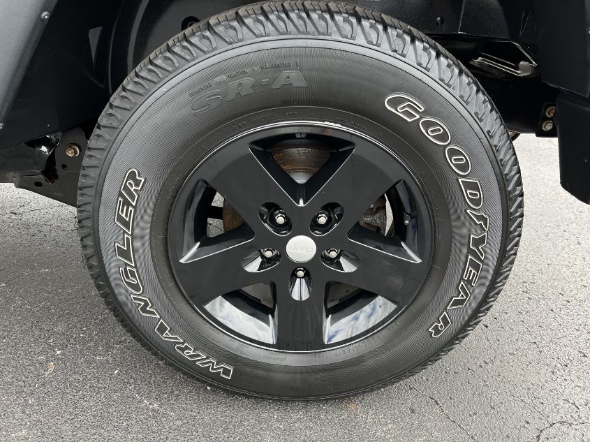 2018 JEEP WRANGLER JK UNLIMITED SPORT S 1C4BJWDG2JL874043