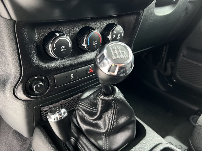 2018 JEEP WRANGLER JK UNLIMITED SPORT S 1C4BJWDG2JL874043