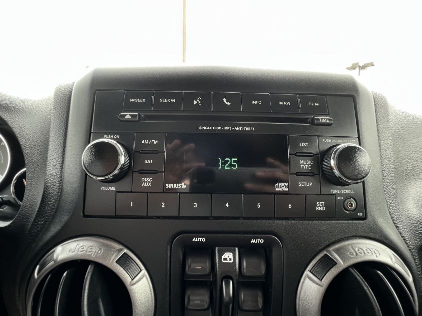 2018 JEEP WRANGLER JK UNLIMITED SPORT S 1C4BJWDG2JL874043