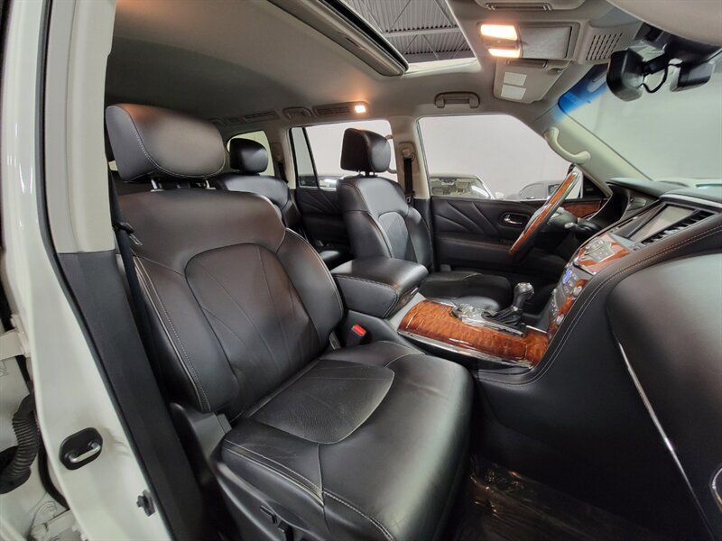 2016 INFINITI QX80 JN8AZ2NE0G9120482