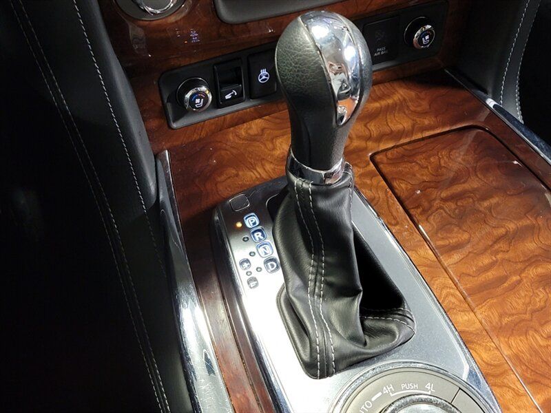 2016 INFINITI QX80 JN8AZ2NE0G9120482