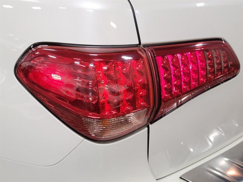 2016 INFINITI QX80 JN8AZ2NE0G9120482