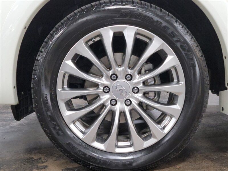 2016 INFINITI QX80 JN8AZ2NE0G9120482