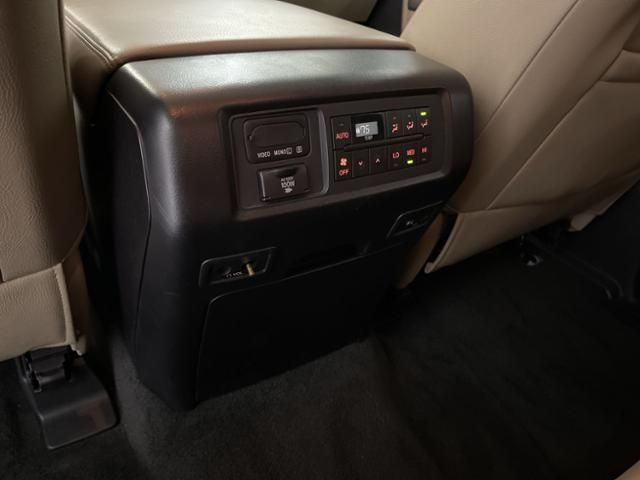 2017 TOYOTA SEQUOIA LIMITED 5TDKY5G19HS066956