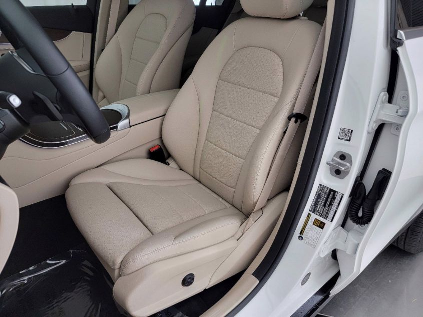 2021 MERCEDES-BENZ GLC GLC 300 W1N0G8EB8MV316865