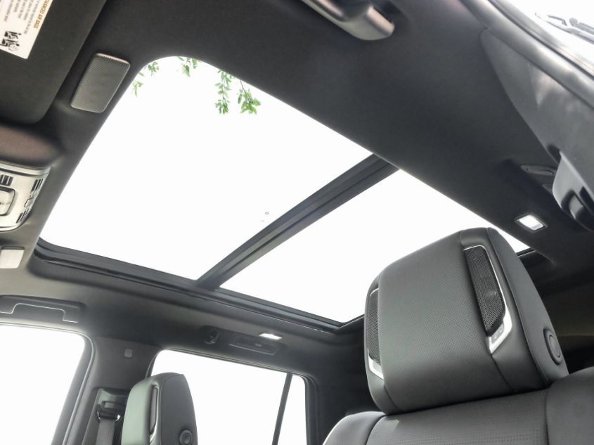 2022 CADILLAC ESCALADE PREMIUM LUXURY 1GYS3BKL1NR299160